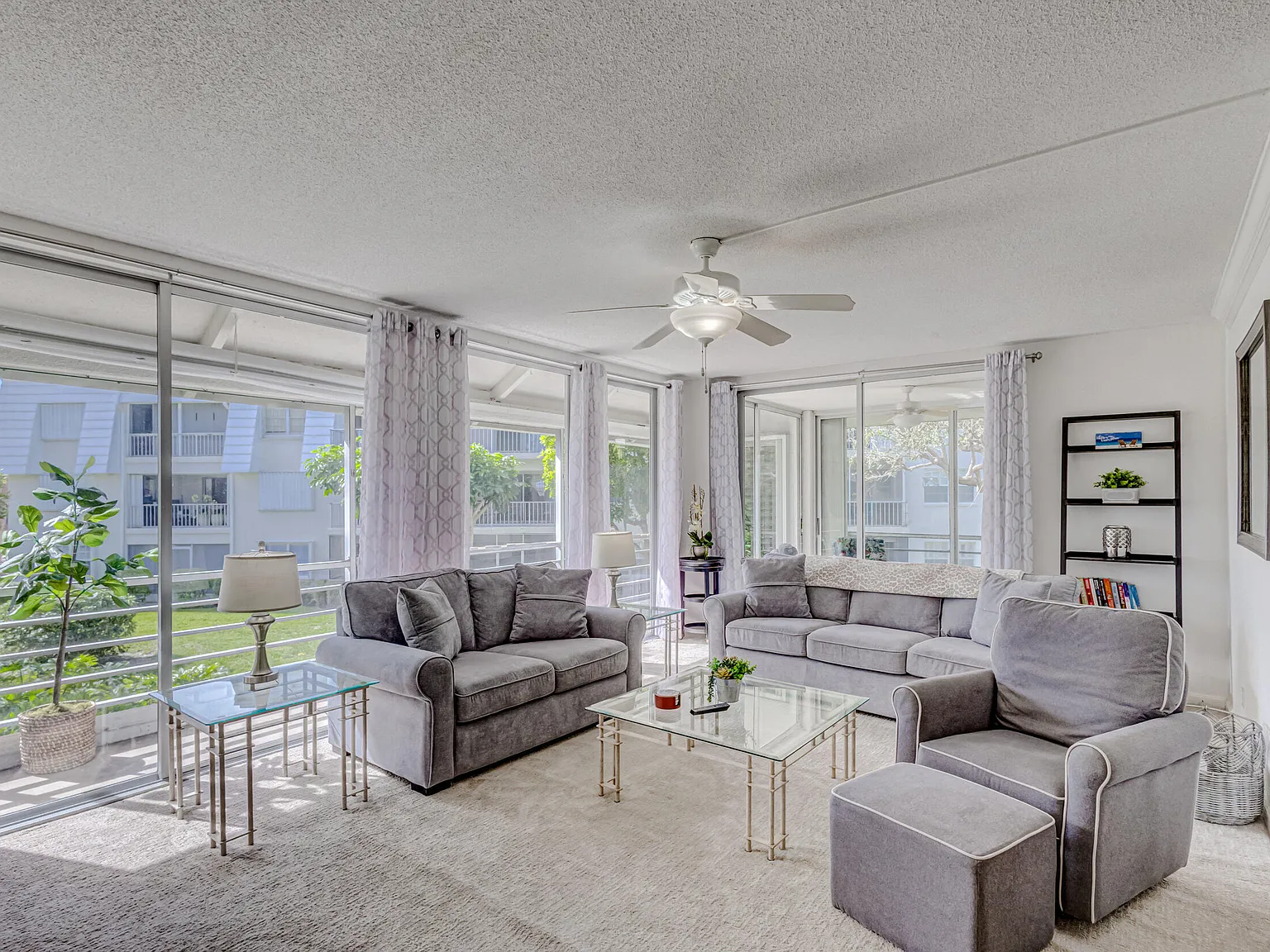2 bed, 2.0 bath, 1058 sqft, $2,500 — Photo 4