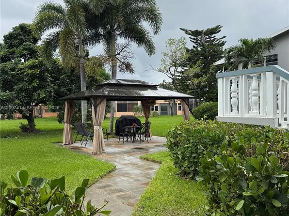 375 Sheffield P #P, West Palm Beach, FL 33417