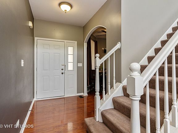 3rd image of 58 W Briarwood Dr