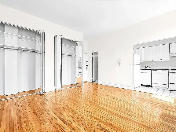 4th image of 154 W 70th St APT 6R