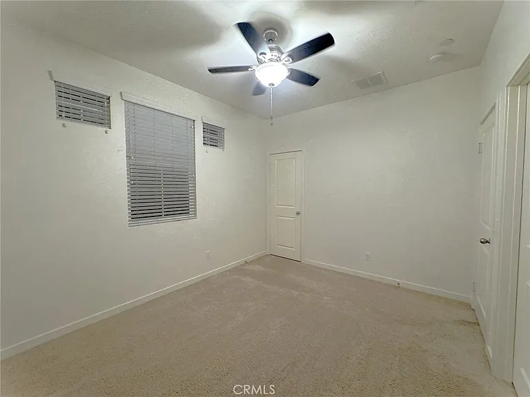 2710 Valor Ln — Photo 42