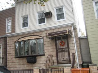 2367 37th St, Long Island City, NY 11105