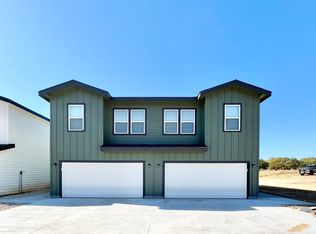 3501 NW Renfro St #401, Burleson, TX 76028