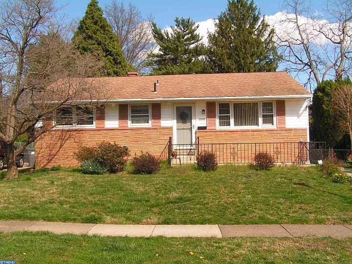 1st image of 2208 Inman Dr
