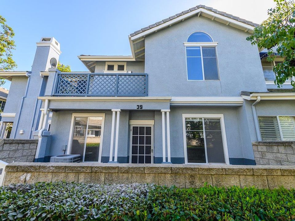 1st image of 39 Carlsbad Ln