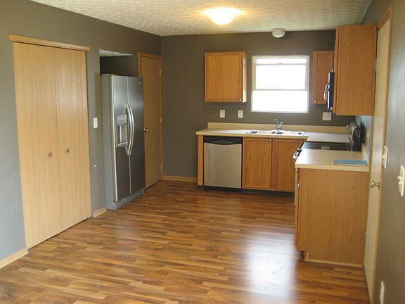 4th image of 7739 Lantana Ave