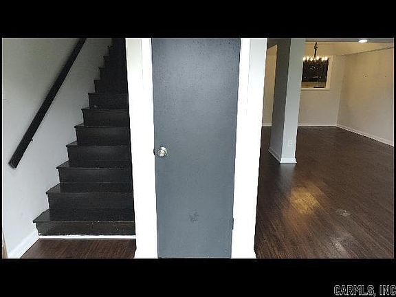 3rd image of 401 Club Rd APT 19