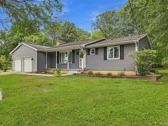 4th image of 10131 Sharp Rd