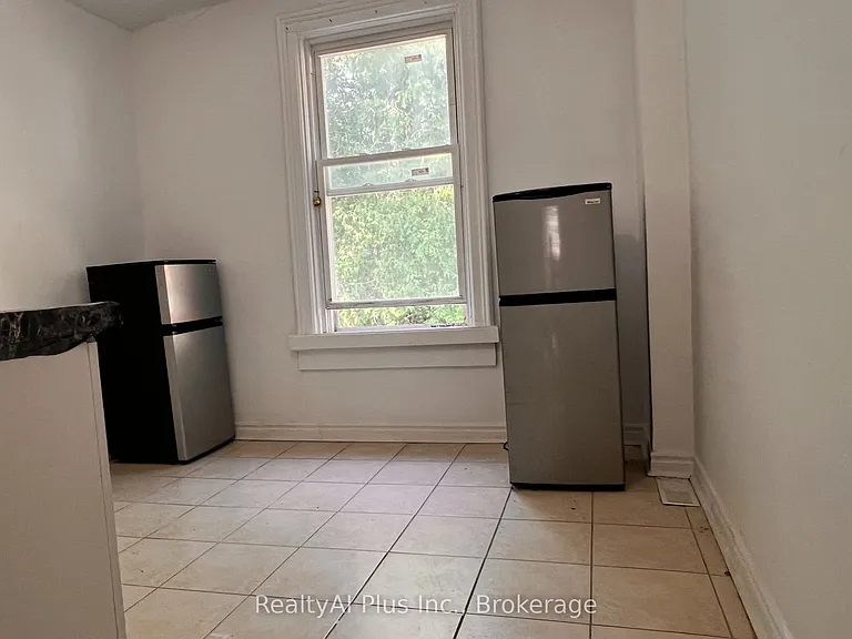 182 Boulton Ave — Photo 22