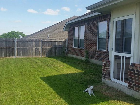 3rd image of 415 Rock Rose Dr
