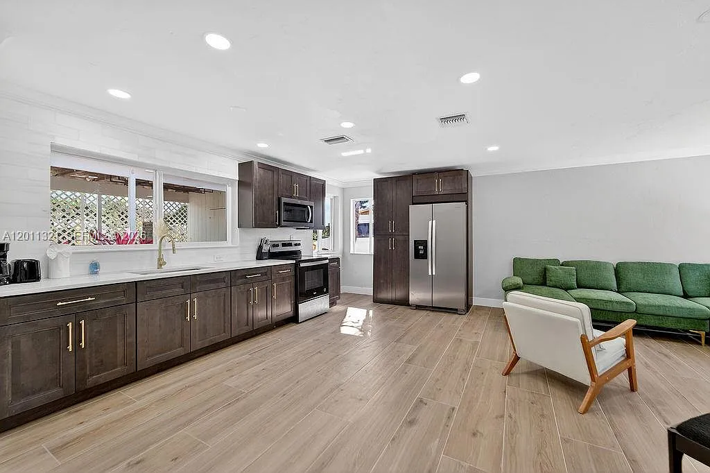 North Palm Beach Village — Photo 3