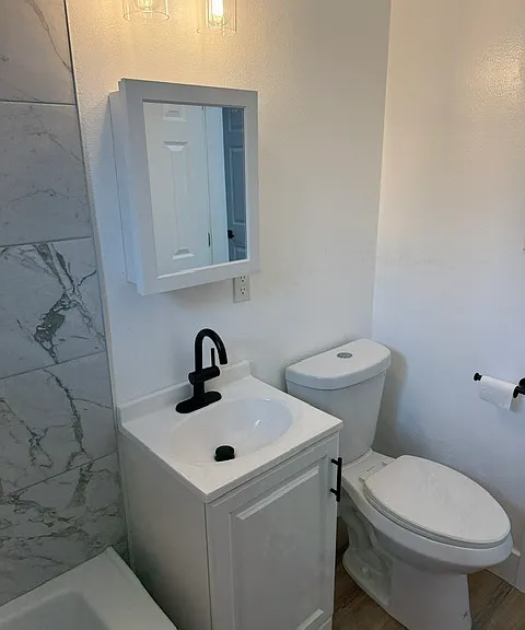 995 E Taylor St — Photo 14