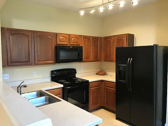 4th image of 5131 Hawkstone Dr