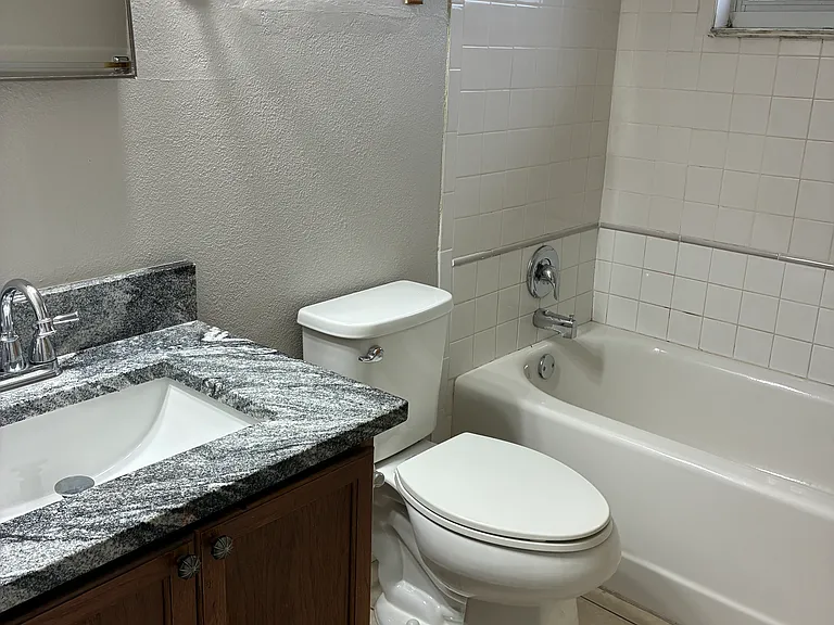 3706 E Crawford St — Photo 15