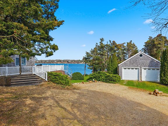 4th image of 95 Hines Point Rd