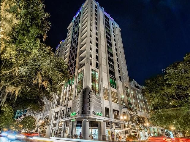1st image of 413 E Pine St #18