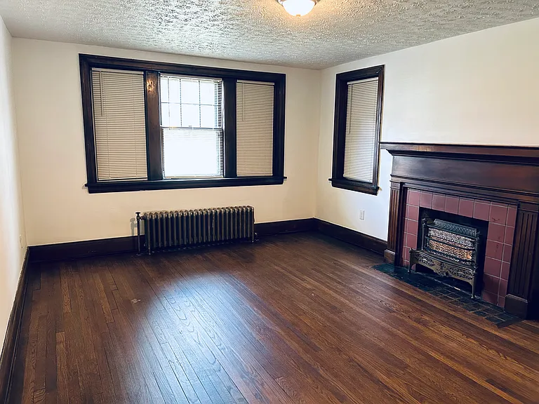 79 Frances Ave #100 — Photo 4