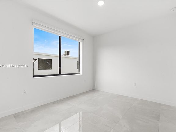 5th image of 14530 SW 261st Ter #2