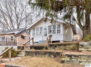 6323 N 34th St, Omaha, NE 68111