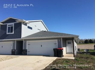 2522 E Augusta St, Brandon, SD 57005
