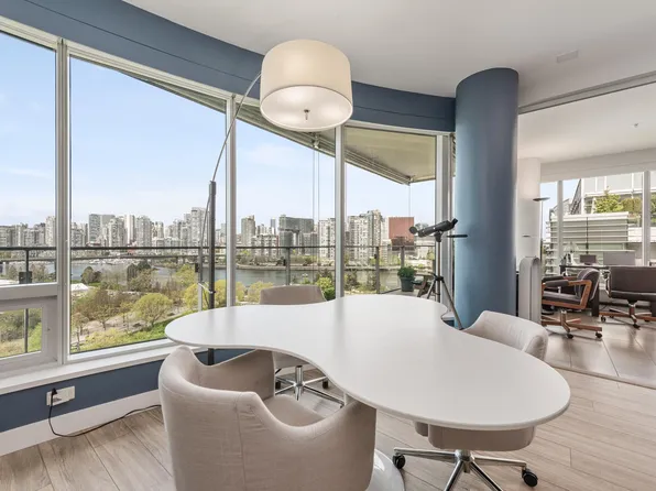 181 W 1st Ave #1009, Vancouver, BC V5Y 0E3
