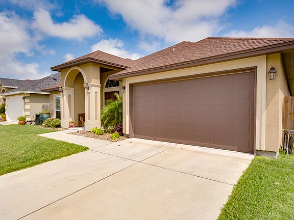 3rd image of 7514 S Lake Dr