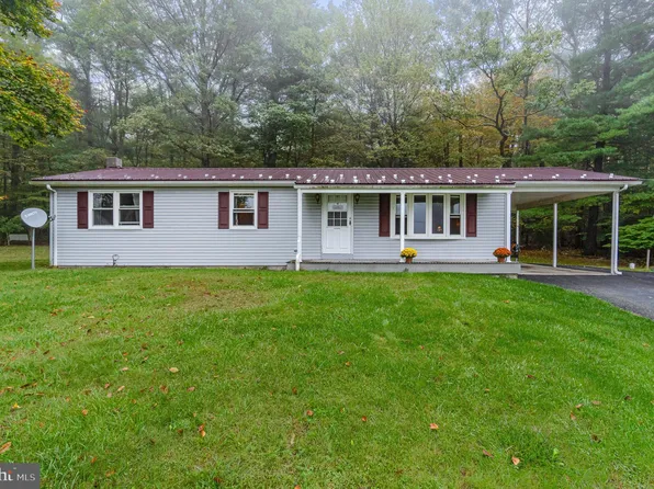 955 New Rd, Orrtanna, PA 17353
