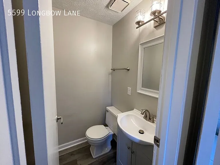 5599 Longbow Ln — Photo 10