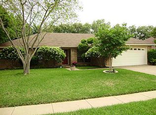 2213 Eva Ln, Euless, TX 76040