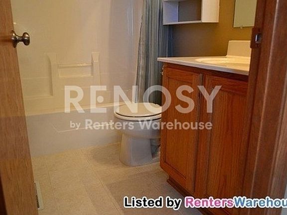 5th image of 7458 Derby Ln