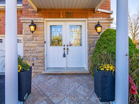 3rd image of 58 Sir Jacobs Cres