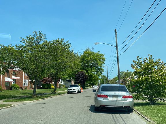 4th image of 20851 Tracy Ave