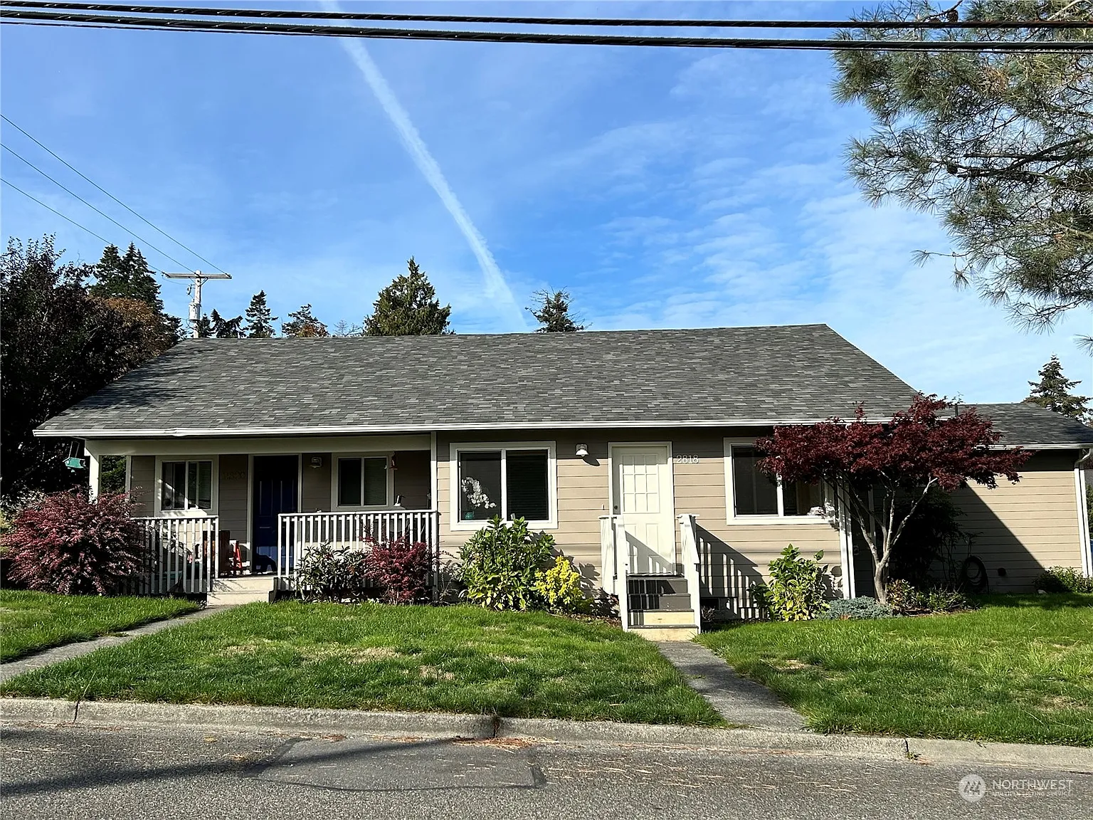 2820 J Avenue photo 1