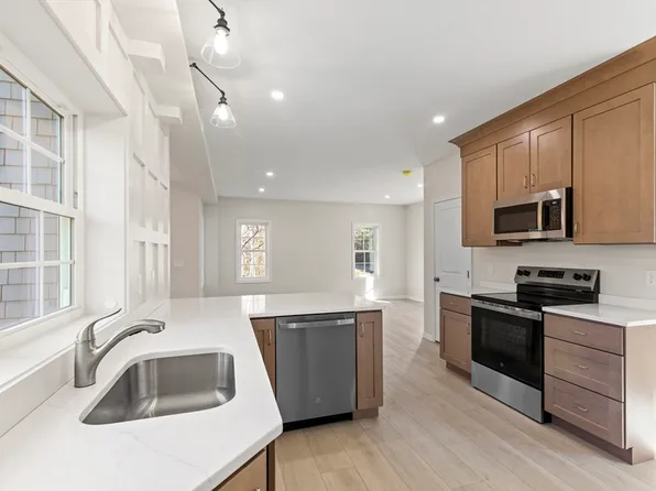 1234 State Rd #1, Plymouth, MA 02360