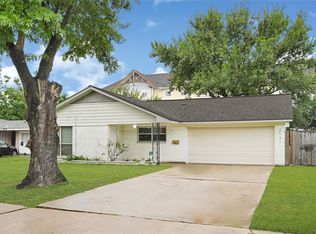2131 Counter Point Dr, Houston, TX 77055
