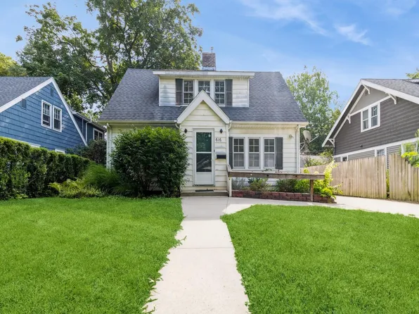616 Lynn Ave, Ames, IA 50014