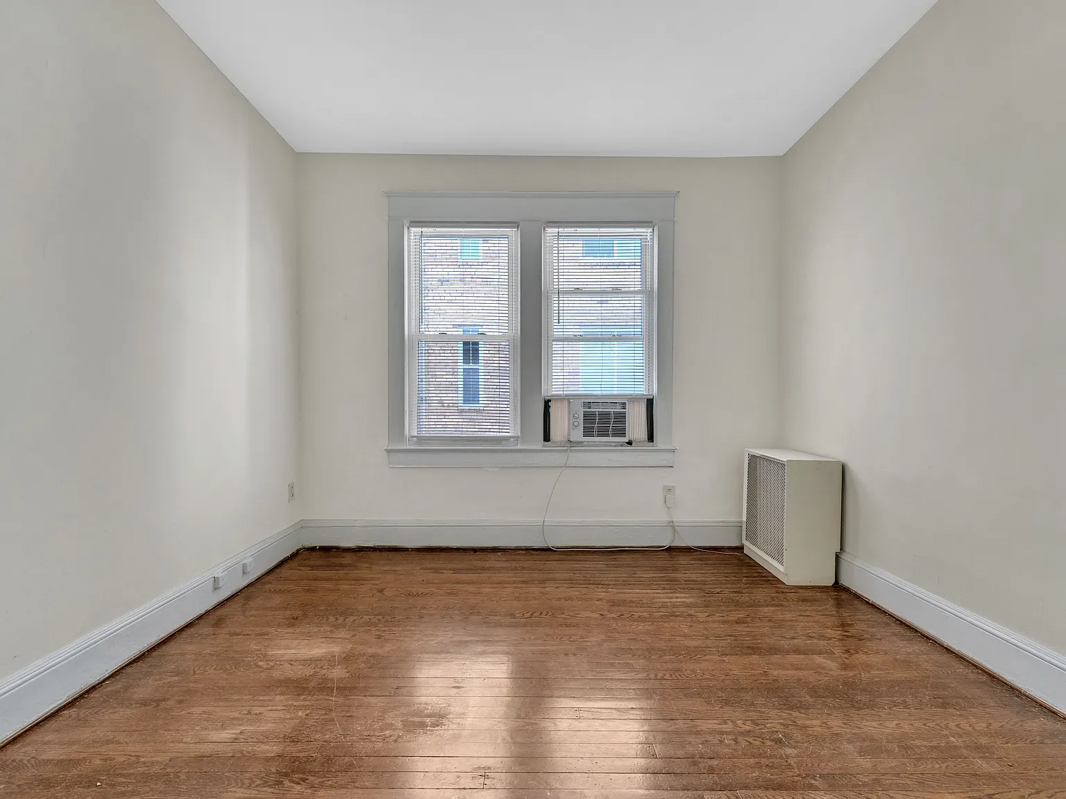 One Month Free Rent! — Photo 1