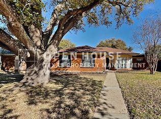 608 Harrison Dr, Coppell, TX 75019