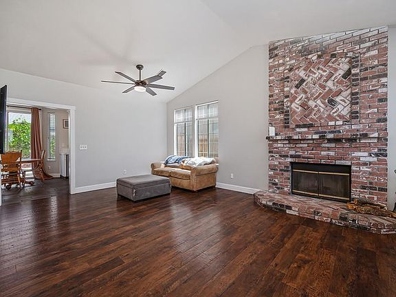 2nd image of 781 S Wicker Way