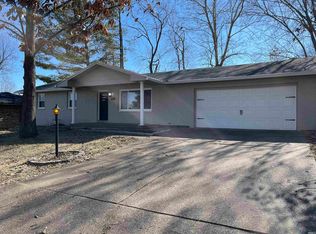 330 Lawrence Dr, Mount Vernon, IN 47620