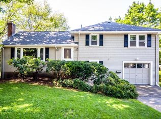 5 Frances Rd, Lexington, MA 02421