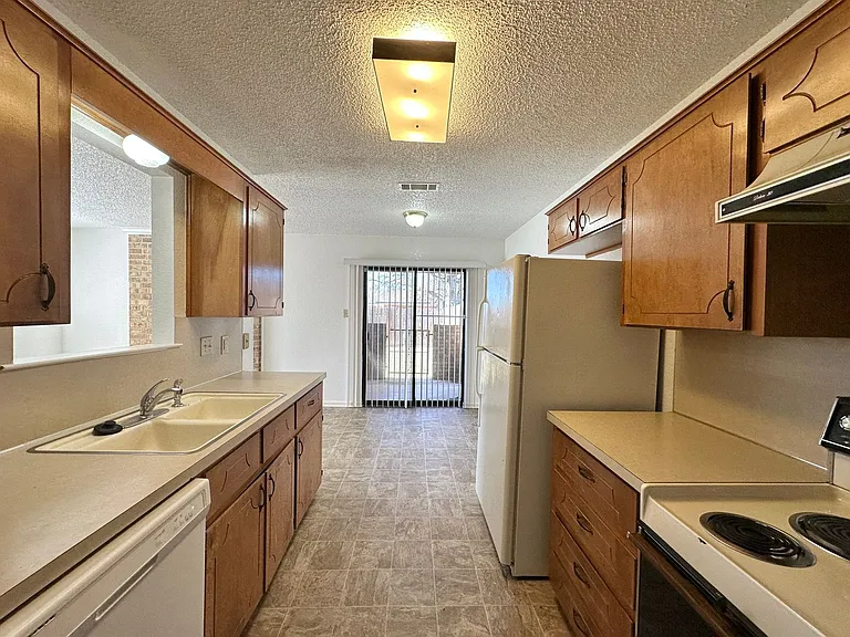 2609 Bermuda Drive — Photo 37