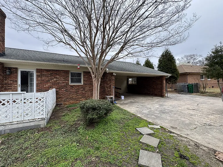 1032 Belmorrow Dr — Photo 23