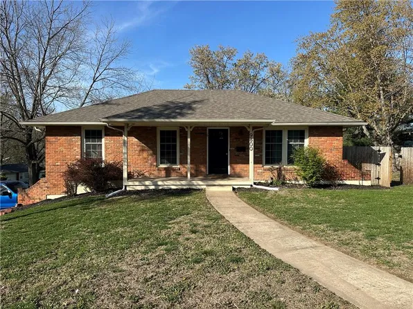 9800 E 51st Ter, Kansas City, MO 64133