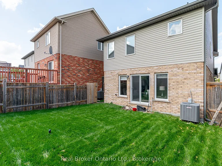 41 Samuel Dr — Photo 43