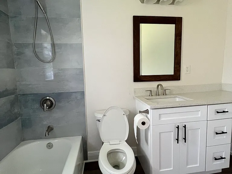 1715 W Grace St — Photo 7