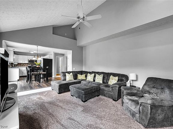 3rd image of 1174 Brittany Blvd