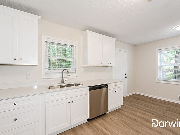 2nd image of 7065 Sumit Wood Dr NW