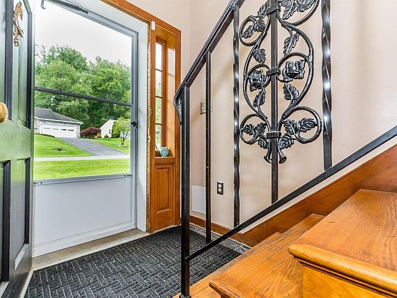 2,250 Total Finished SqFt