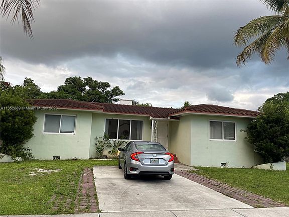 3rd image of 535 NW 121st St